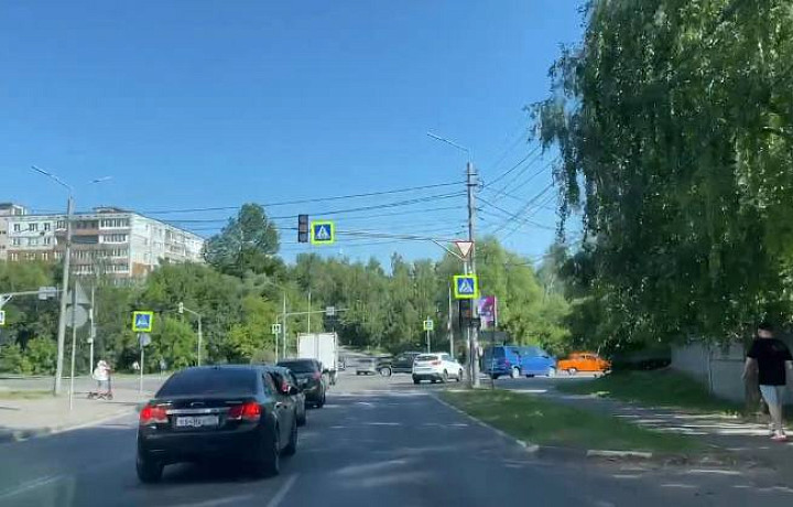 В Туле на пересечении улицы Рязанская с Городским переулком не работает светофор