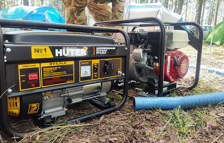 Дюмин передал тульскому поисковому отряду «Штурм» новое оборудование