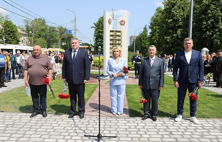 В Туле прошло открытие стелы в честь 150-летия Тульского артиллерийского училища