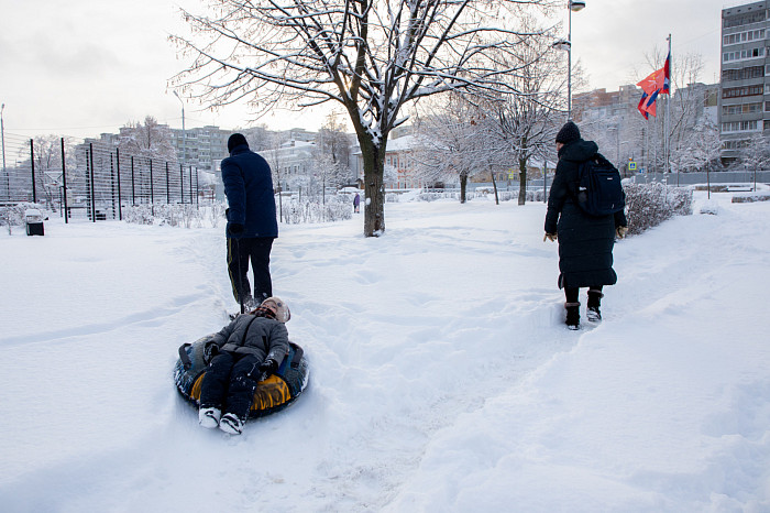 Тулу засыпало снегом: как в городе борются с последствиями стихии