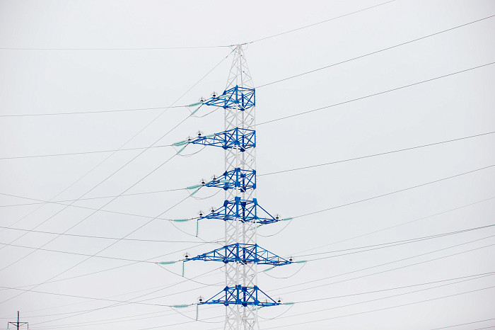 Дюмину и гендиректору «Россетей» Рюмину показали новый питающий центр в Туле