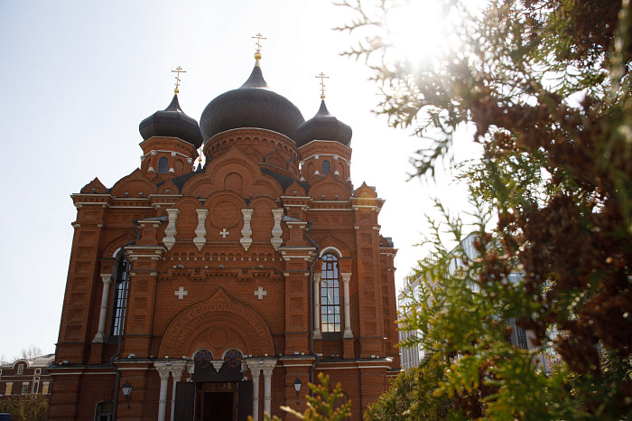 В Туле прошла церемония прощания с худруком тульского драмтеатра Дмитрием Красновым