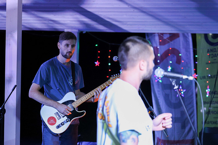 Фоторепортаж: как проходит MaxiCamp от радио Maximum и ГК Медиа Траст