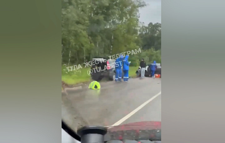 Два человека пострадали в ДТП в тульской деревне Ливинское