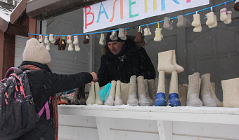 В Центральном парке Тулы открылась ярмарка с товарами ручной работы от местных мастеров