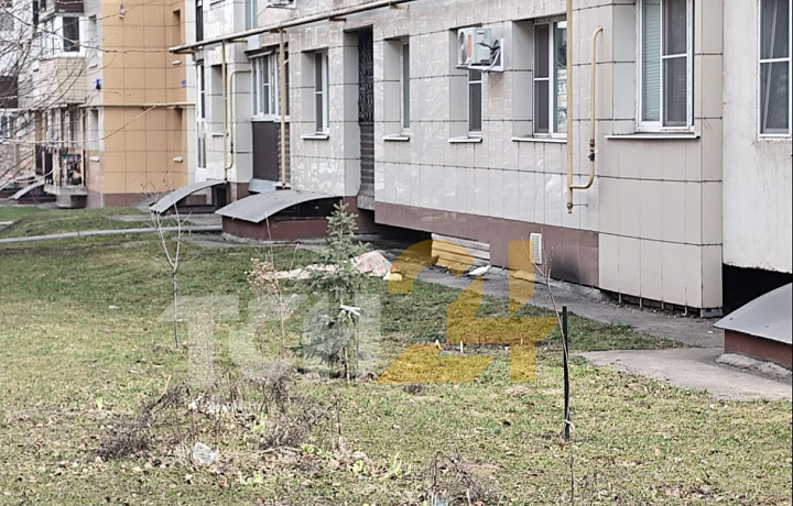 В Туле на улице Восточной под окнами дома №8 обнаружили тело человека
