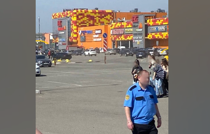 В Туле вновь эвакуировали посетителей ТРЦ «Макси»