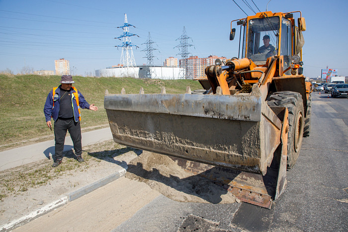 Уборка мусора ведется круглосуточно на тульских улицах