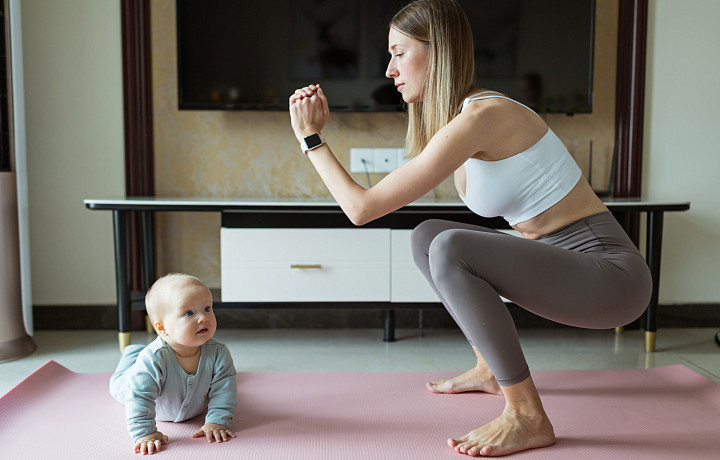 Хочу, как раньше: какие ошибки допускают женщины, пытаясь вернуть форму после родов, и почему лучше не смотреть на блогеров