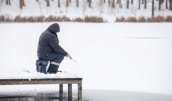 Спасатели напомнили тулякам правила безопасности на зимней рыбалке