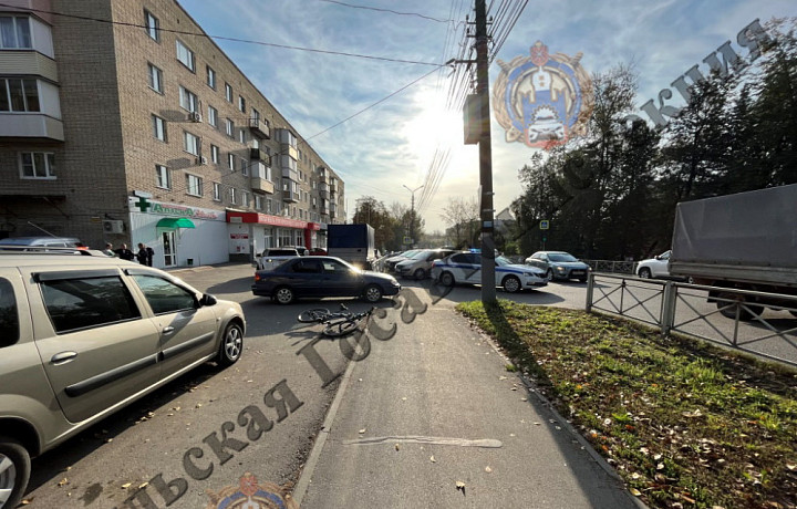 На Одоевском шоссе в Туле иномарка сбила велосипедиста