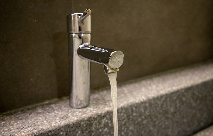 Тулякам рассказали о качестве питьевой воды в новогодние праздники