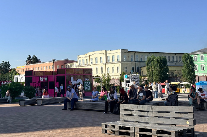 В Туле на Казанской набережной проходит новый сезон проекта «ГАЗОН.ФЕСТ»