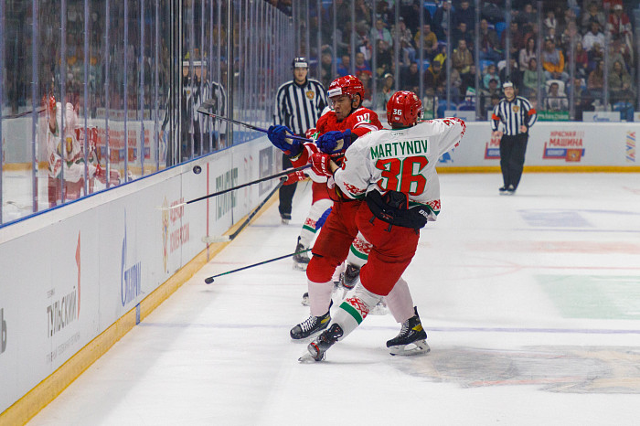 Фоторепортаж: как прошел матч между национальными сборными России и Беларуси