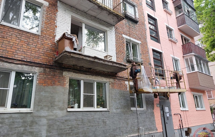 В одном из многоквартирных жилых домов в Туле обрушился балкон