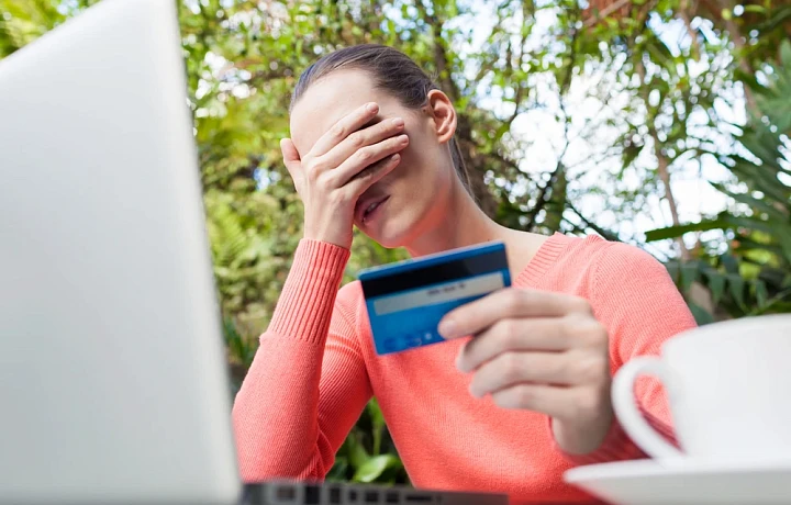 Владимир Путин обязал банки включать все платежи в полную стоимость кредита