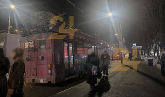 В Туле собралась пробка на Зеленстрое из-за поломки троллейбуса