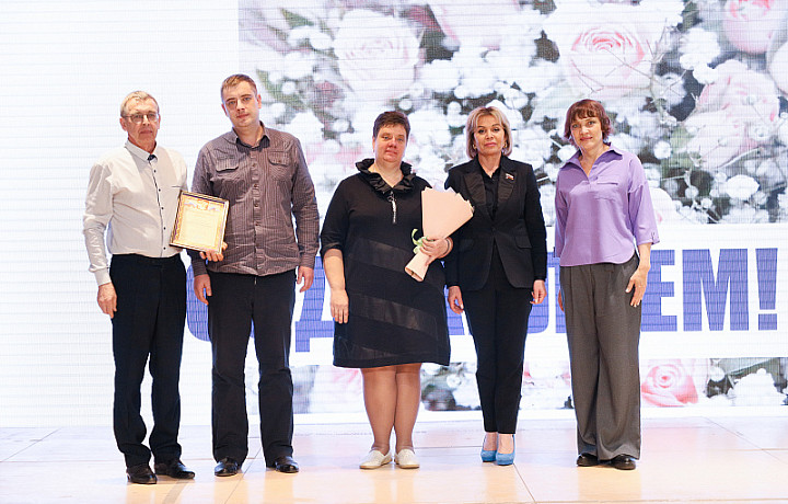 В Туле награду получила трудовая династия, которая уже 437 лет работает учителями