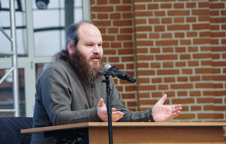 Священник-блогер Островский на форуме «Тула Православная»: Чтобы решить проблему демографии, нужно на первое место вернуть веру