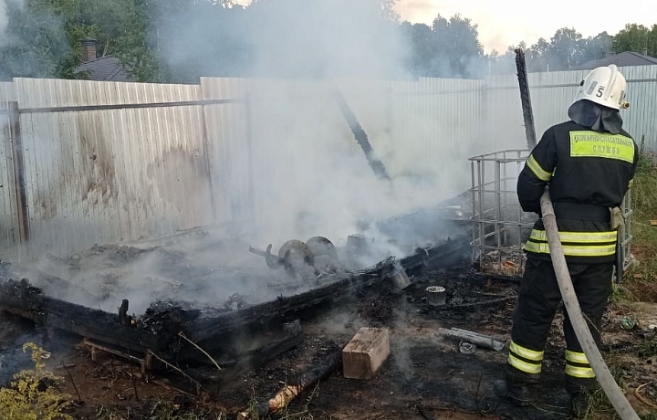 В тульской деревне Горюшино во время пожара пострадал человек