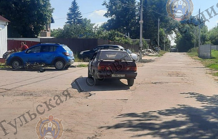 В Щекино произошло тройное ДТП с участие несовершеннолетнего на мопеде