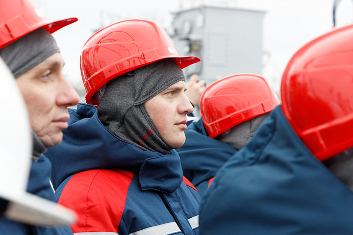 Дюмину и гендиректору «Россетей» Рюмину показали новый питающий центр в Туле