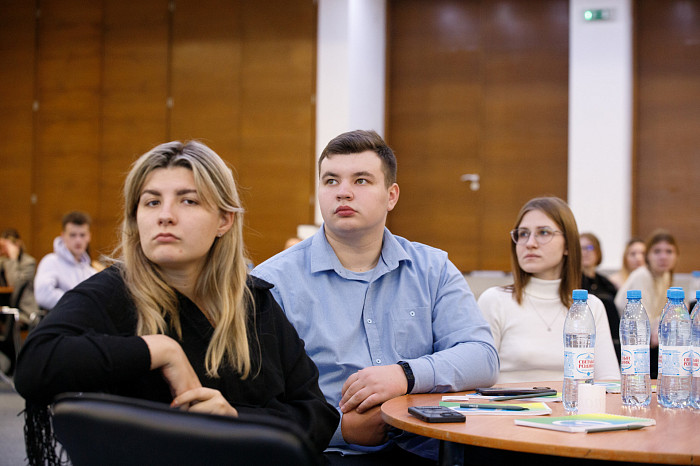 Какие бизнес-проекты активно инвестируют, и как такой создать: Сбер рассказал тульским студентам о ESG-принципе