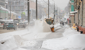 На время снегопада в Туле привлекут на помощь тягачи от военных