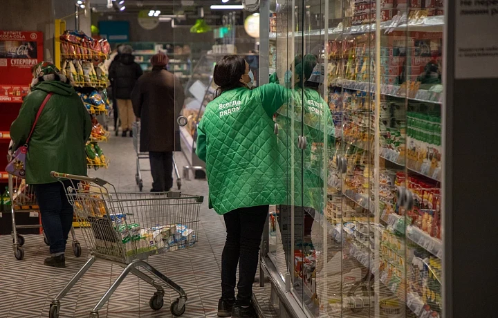 Жительница Тулы за два дня успела 84 раза сходить в магазин, чтобы расплатиться чужой картой