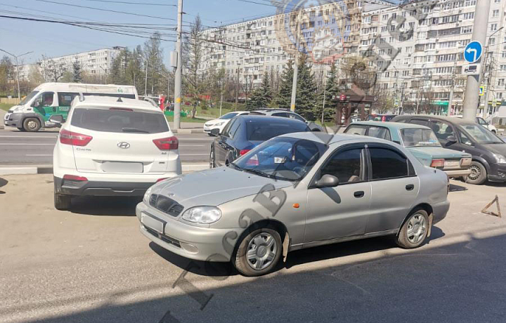 Водитель Chevrolet Lanos на улице Октябрьской в Туле сбил пешехода: мужчину госпитализировали