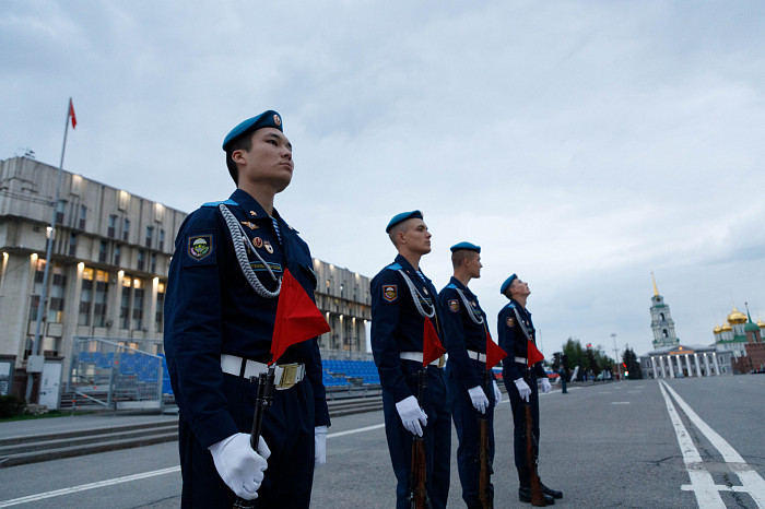 Первая репетиция Парада Победы прошла на площади Ленина в Туле