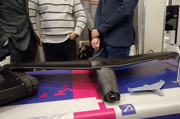 Губернатор Миляев осмотрел выставку инноваций в тульском кластере «Октава»