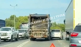 На улице Рязанской в Туле собралась пробка из-за ДТП