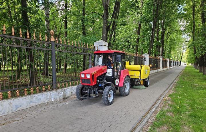 90 единиц техники задействовали в уборке Тулы 22 мая