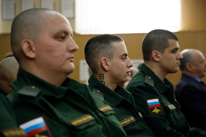 Первая группа тульских солдат-срочников отправилась к месту службы