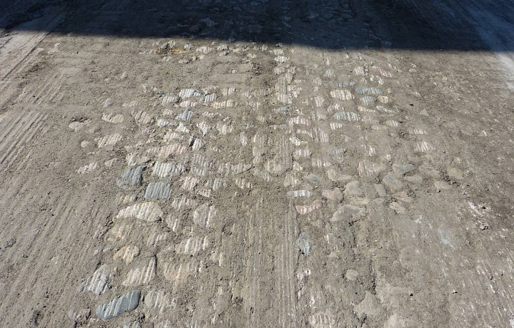 На улице Союзной в Туле под асфальтом нашли старинную мостовую