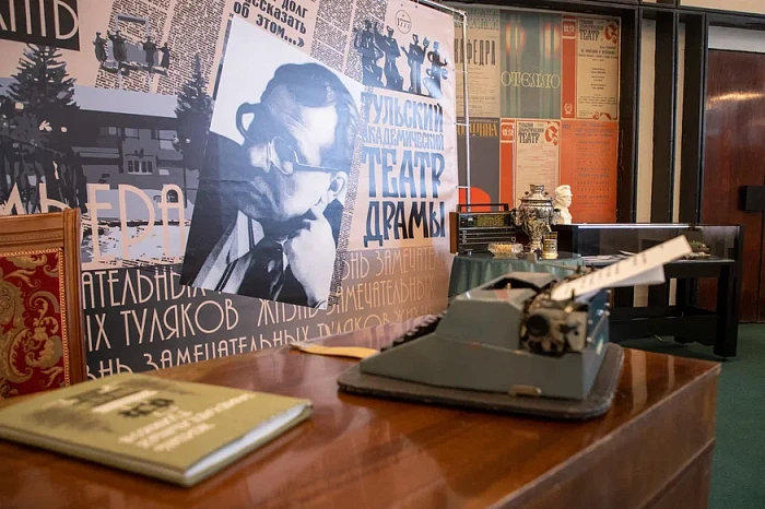 Из сухих фактов создать живую историю – драматург и режиссер о спектакле «Легасов: надо жить»