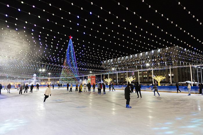 В Туле открылся Губернский каток: фоторепортаж