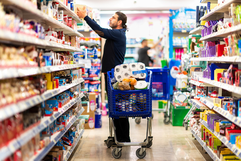 Продуктовая корзина подорожала почти на 4% с начала года | ТСН24