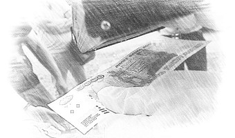 Двоих мигрантов в Тульской области обвинили во взятке участковому в 30 тысяч рублей: за группу лиц им впаяли по 7,5 лет строгого режима