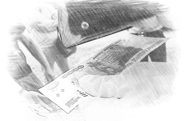 Двоих мигрантов в Тульской области обвинили во взятке участковому в 30 тысяч рублей: за группу лиц им впаяли по 7,5 лет строгого режима