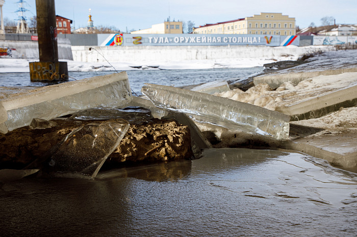 Дети на катке, бабушки – на качелях: в Тульскую область пришла календарная весна