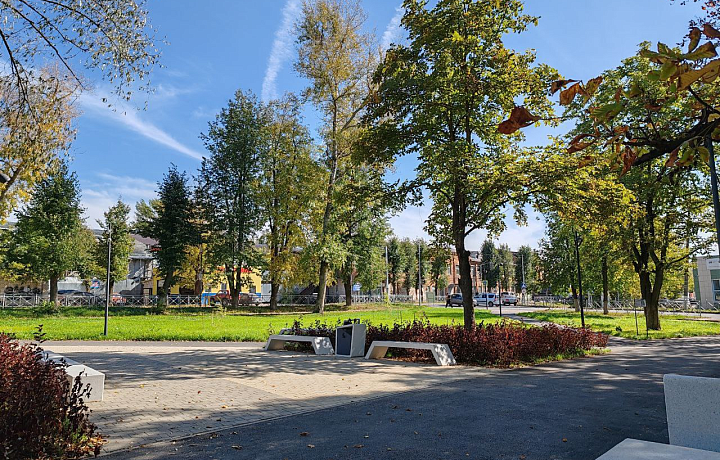 В Ясногорске обновлен Сквер памяти погибших воинов на улице Горького
