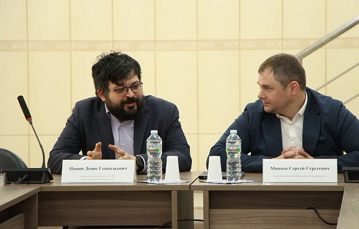 В Тульской области студентам на открытых уроках рассказывают об опасности VPN