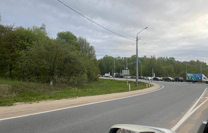 Тула встала в пробке на пересечении трассы М2 и Одоевского шоссе