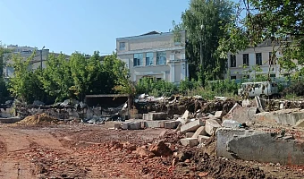 В Туле начался демонтаж долгостроя на территории Ваныкинской больницы