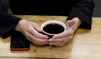 Медленное пробуждение и стакан воды: терапевт дал шесть советов для идеального утра