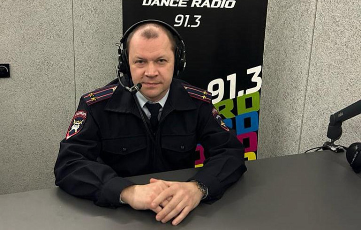 Пи фм тула. Тула пи. Тула пи. Ледовый дворец тула хоккей. Фос ледовый дворец тула.