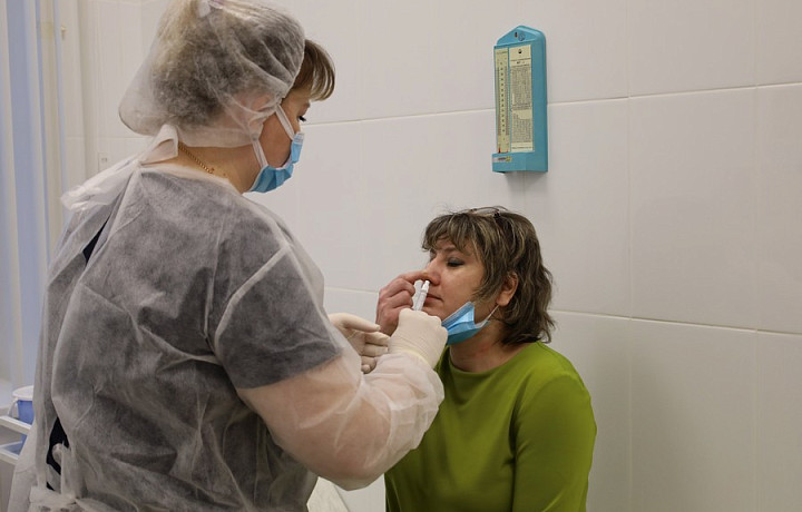 В Новомосковске появилась интраназальная вакцина от коронавируса