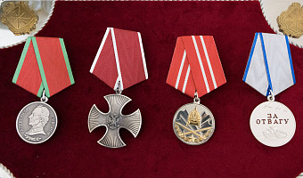 Почет и уважение: какие награды есть в Тульской области, как их получить и что за это положено?